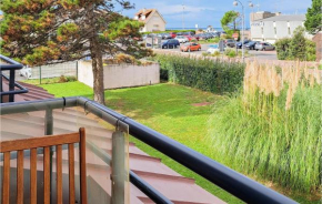 1 Bedroom Lovely Apartment In Courseulles-Sur-Mer